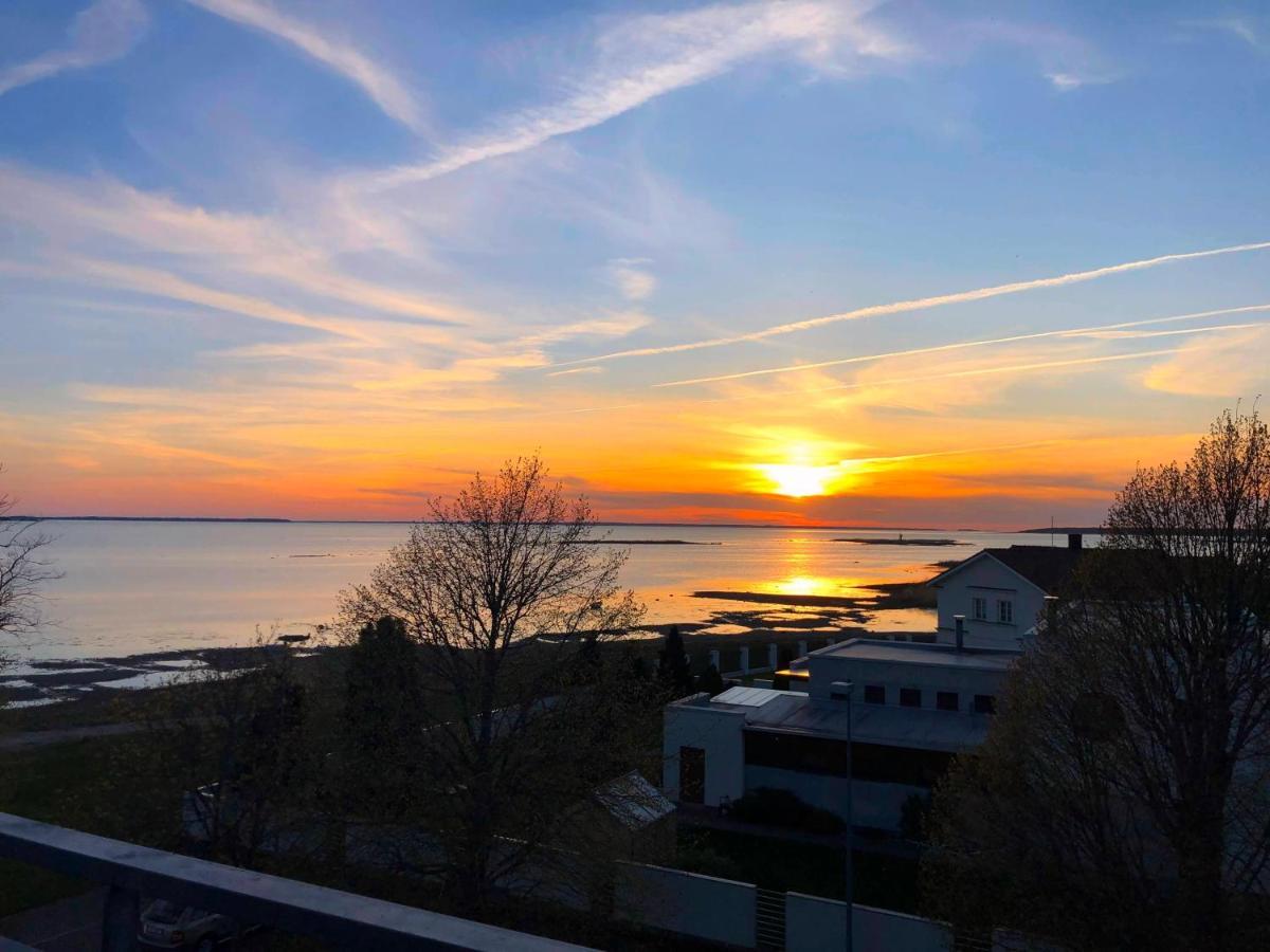 Sunset Dream Apartment With A Panoramic Seaview Haapsalu Εξωτερικό φωτογραφία