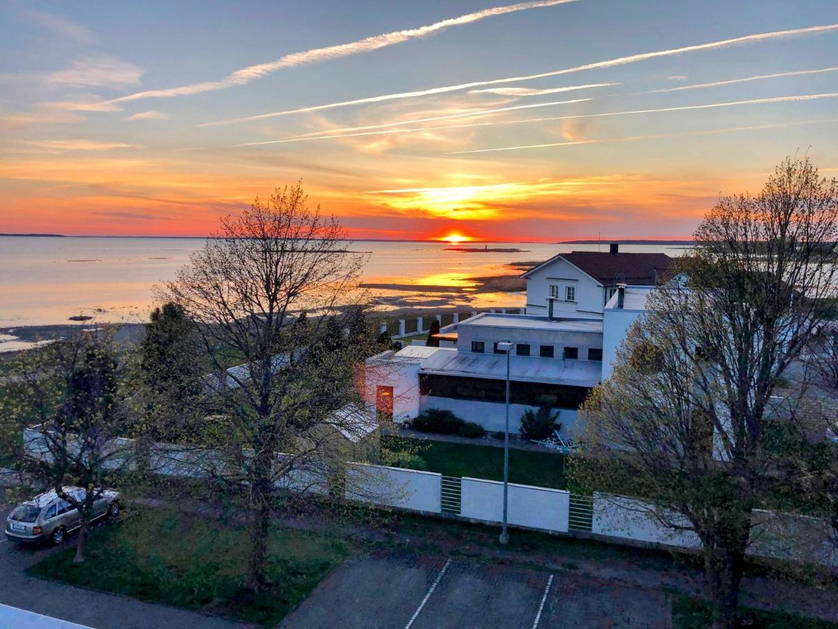 Sunset Dream Apartment With A Panoramic Seaview Haapsalu Εξωτερικό φωτογραφία